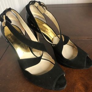 Michael Kors Size 10M black pumps 5 inch heels